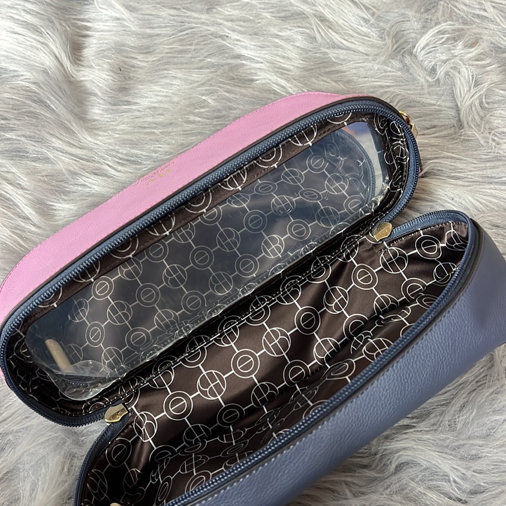 Henrri Bendel New York Cosmetic Bag - Picture 11 of 14